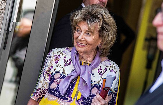 Porträt der Gastprofessorin Charlotte Knobloch