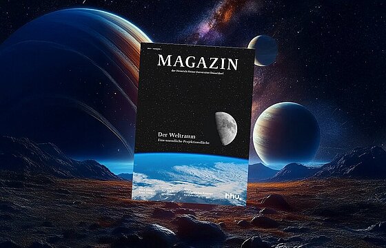 Der Titel des neuen HHU-Magazins, umgeben von Planeten und Sternen