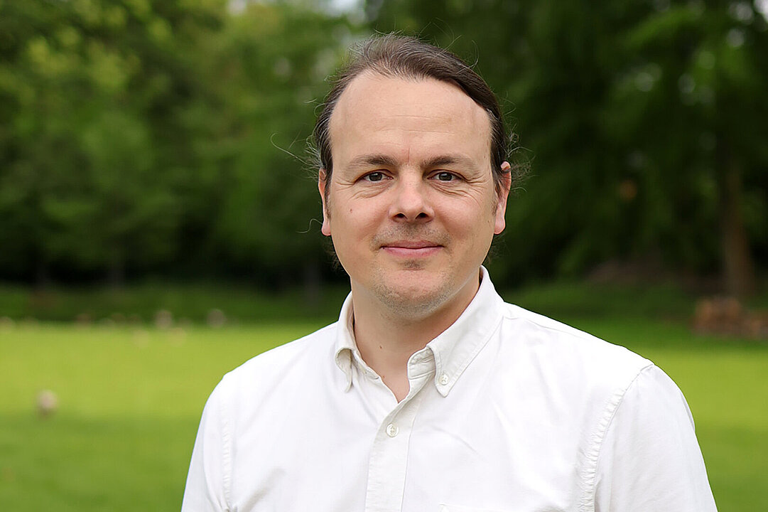 Portraitfoto von Prof. Dr. Guillaume Delaittre