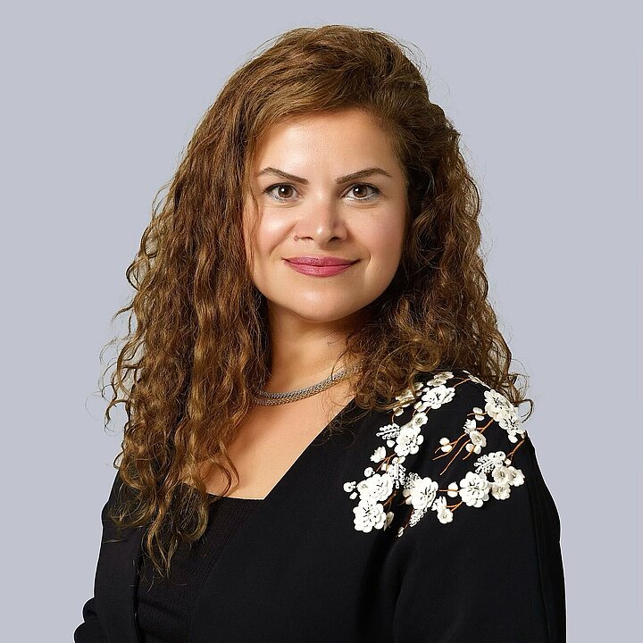 Portraitfoto Prof. Dr. Shirin Faraji